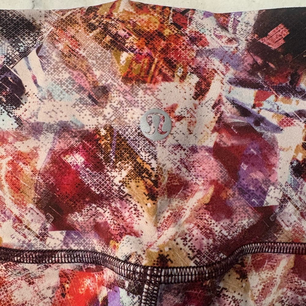Lululemon Wunder Under - Picture 4 of 4